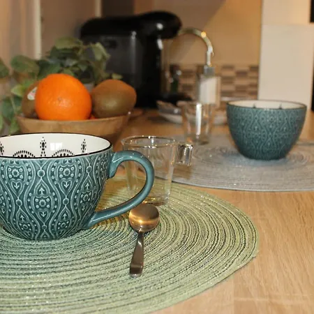 Le Petit Moulin Apartment *